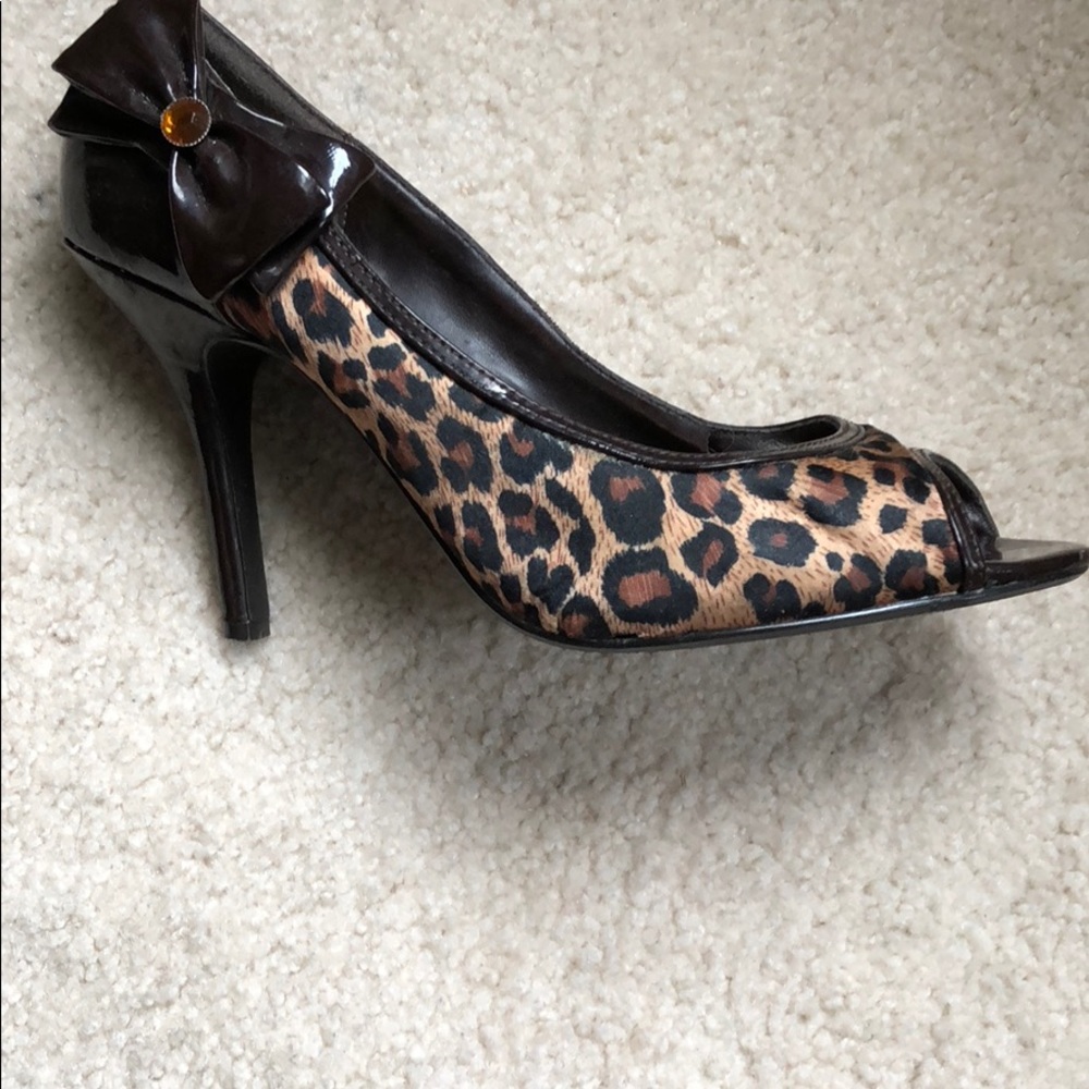 Leopard print heels